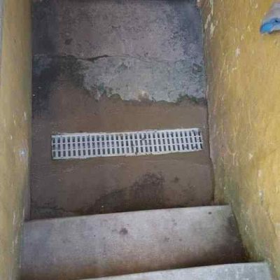 Outside drain for stairs (7)